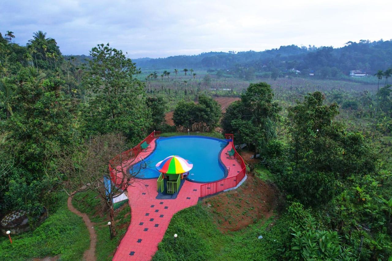 Clay Resort By Bestinn Leisure - Wayanad Padinjarathara Exteriér fotografie